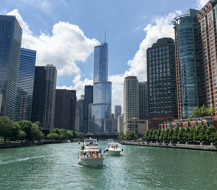 1d River Cruise On The Chicago River